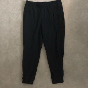 Lululemon Get There Pant 25” size 8